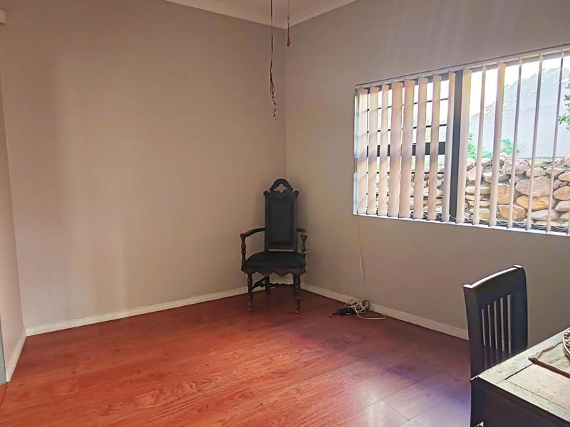 To Let 1 Bedroom Property for Rent in University Estate Western Cape